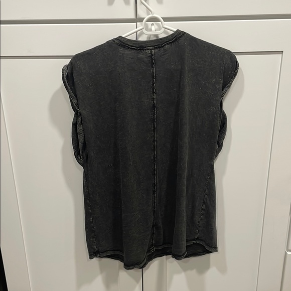 Pilcro Gray Boxy Muscle Tee - Picture 3 of 3